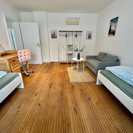 Modern With Parking & Wi-fi