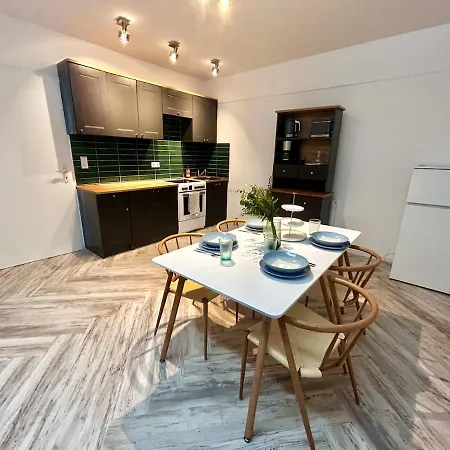 Modern With Parking & Wi-fi Appartement *